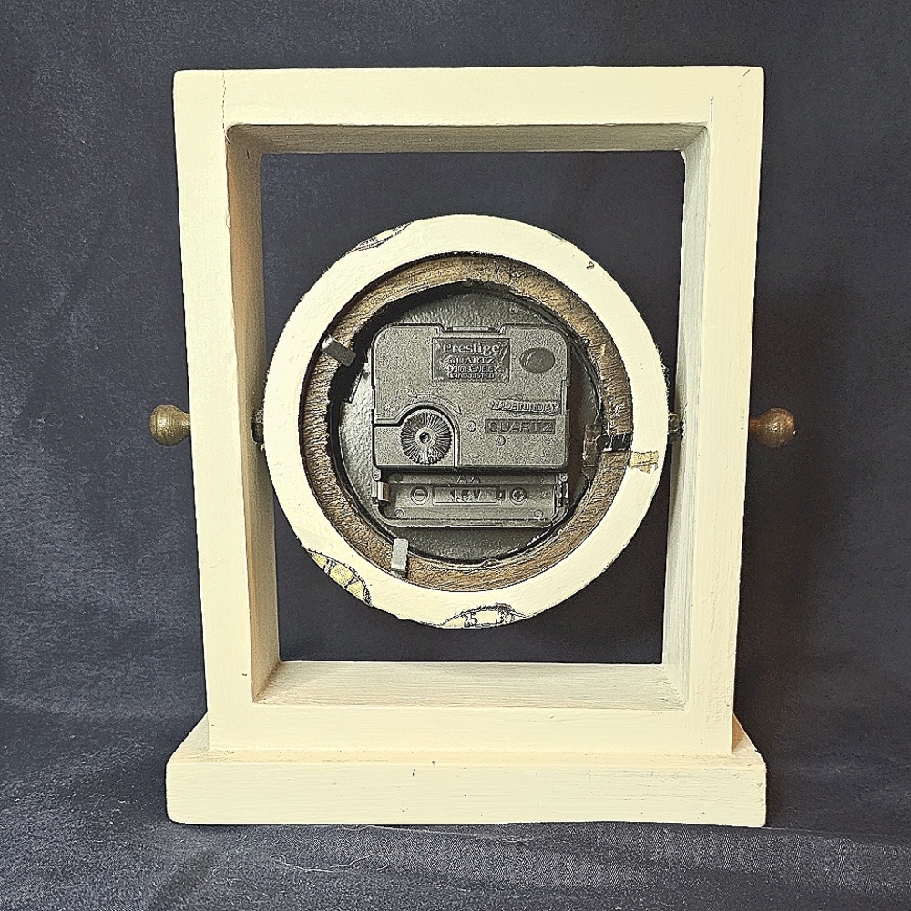 Tabletop Clock - Picture 4 of 4